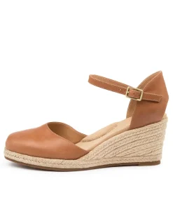 Autumn W Tan Leather