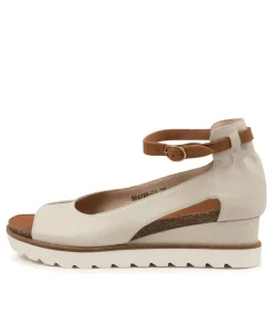 Brayan Nougat-Dk Tan Lea