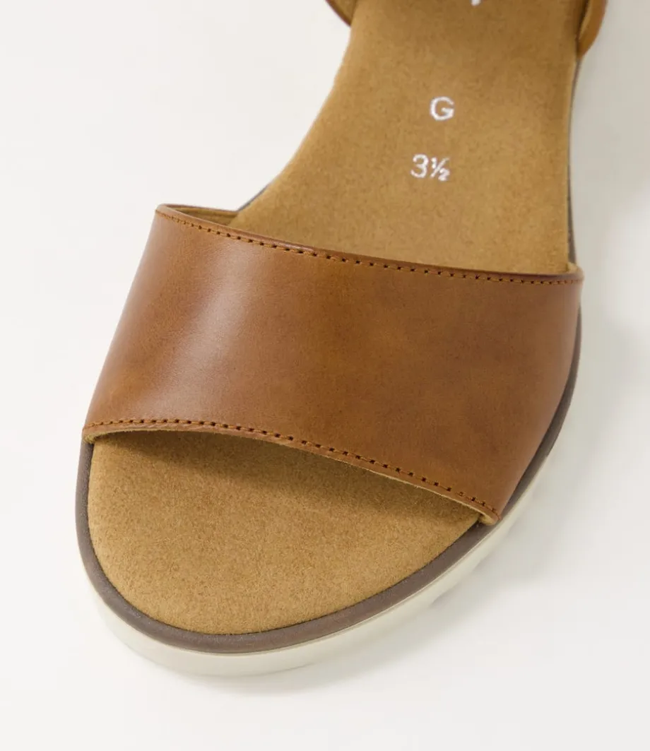 Briva Camel Leather Sandals