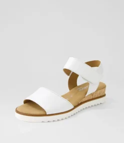 Briva Weiss Leather Sandals