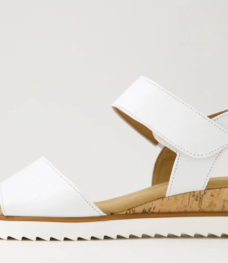 Briva Weiss Leather Sandals
