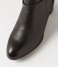 Calafat 41 Black Leather Chelsea Boots
