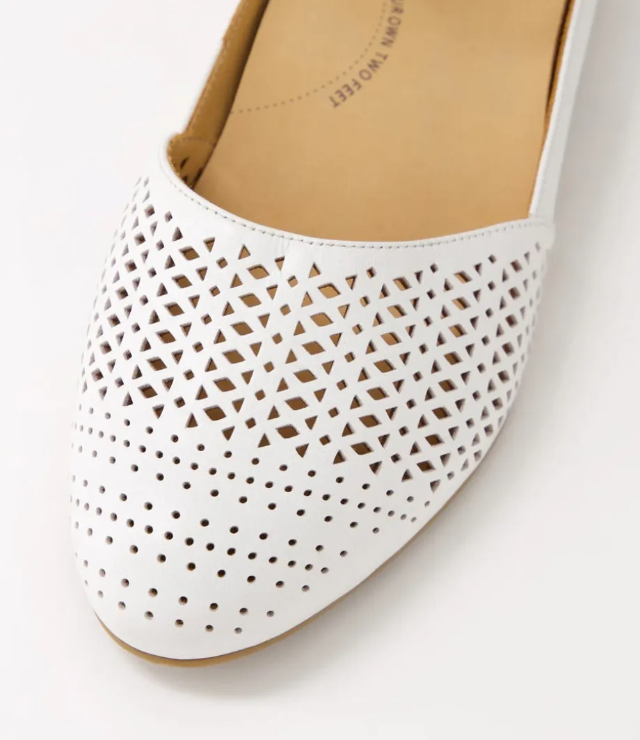 Camay Xf White Leather Flat Shoes