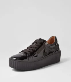 Carmelia Schwarz Patent Leather Sneakers