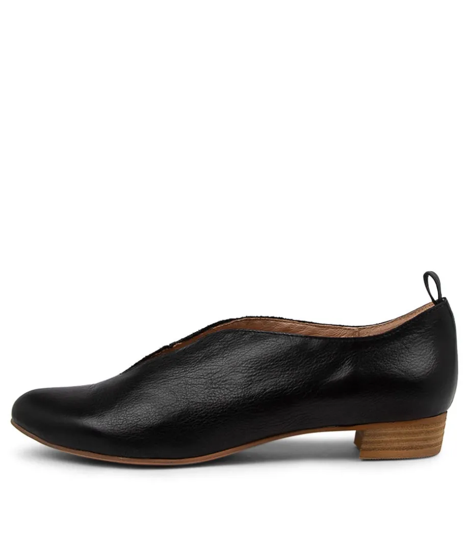 Esker Black Leather Slip-On Shoes Nh