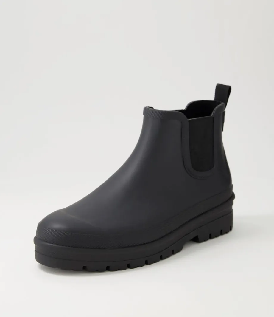 Everlane Black Gumboot Ankle Boots