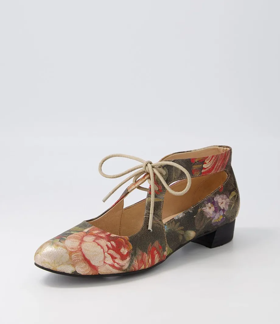 Ewing Vintage Metal Floral Leather Flat Shoes