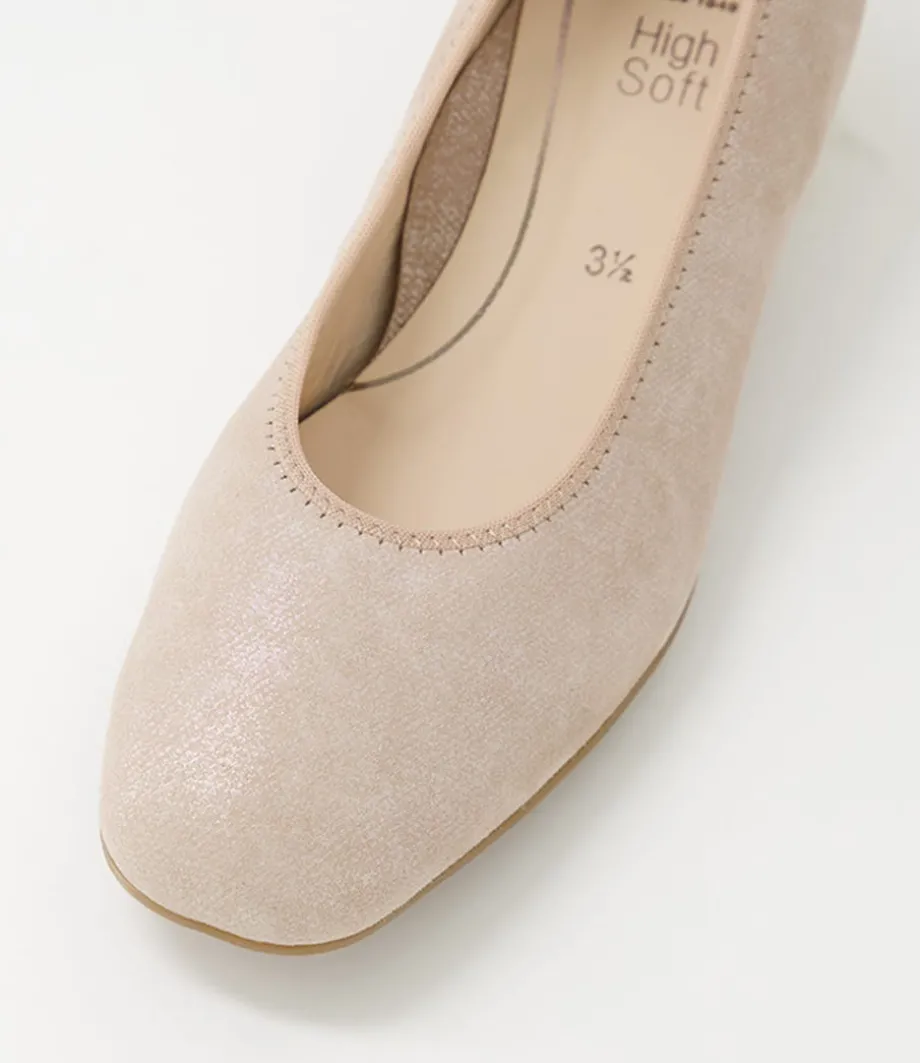 Graz 38 Sand Leather Heels