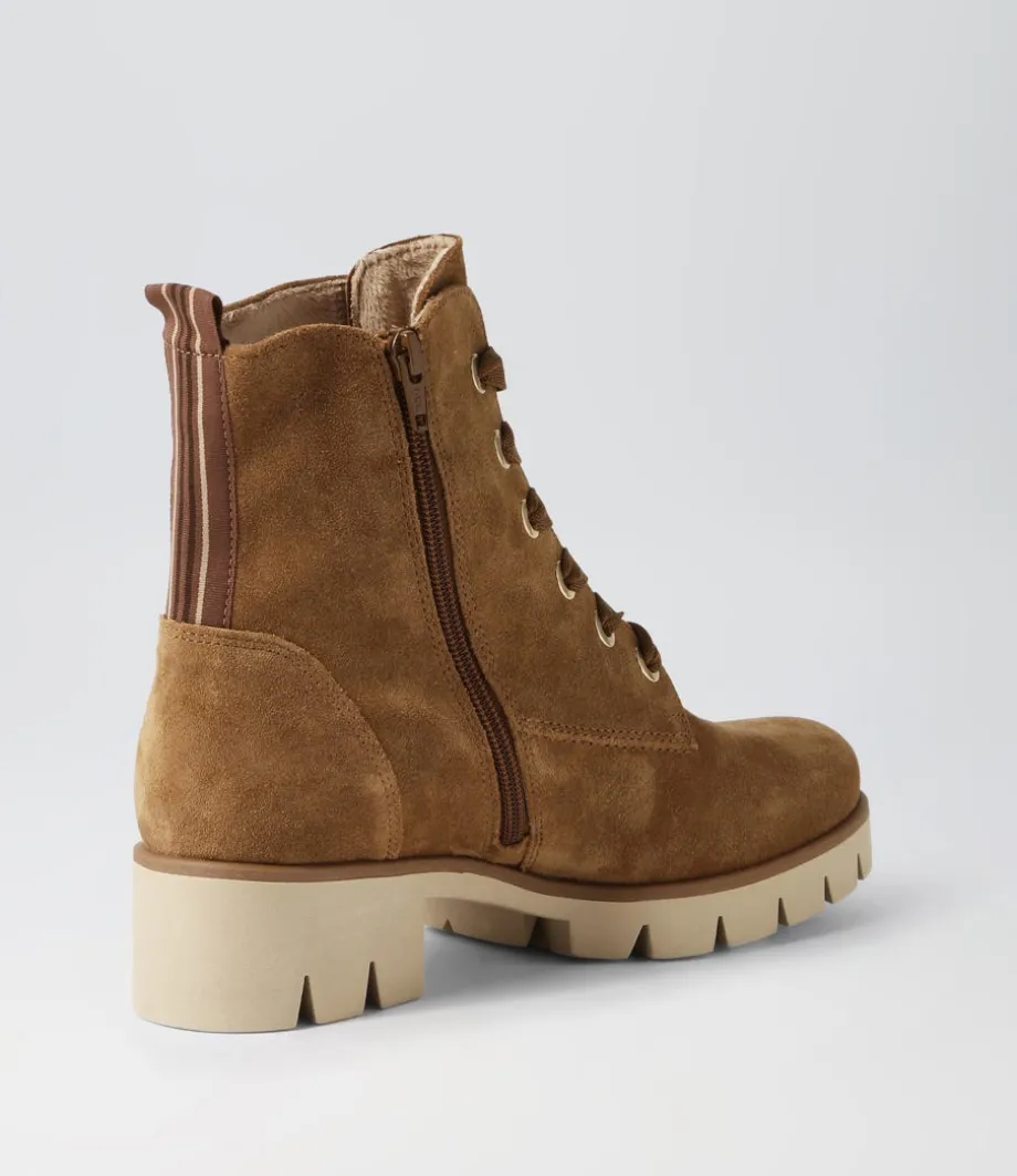 Gunter Lion Suede Lace Up Boots