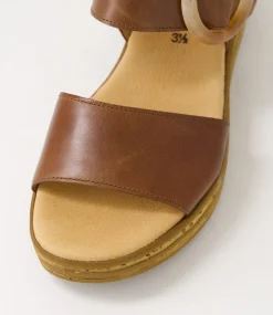 Jale Peanut Leather Sandals