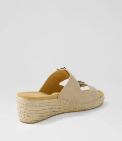 Kamera Xw Taupe Suede Sandals