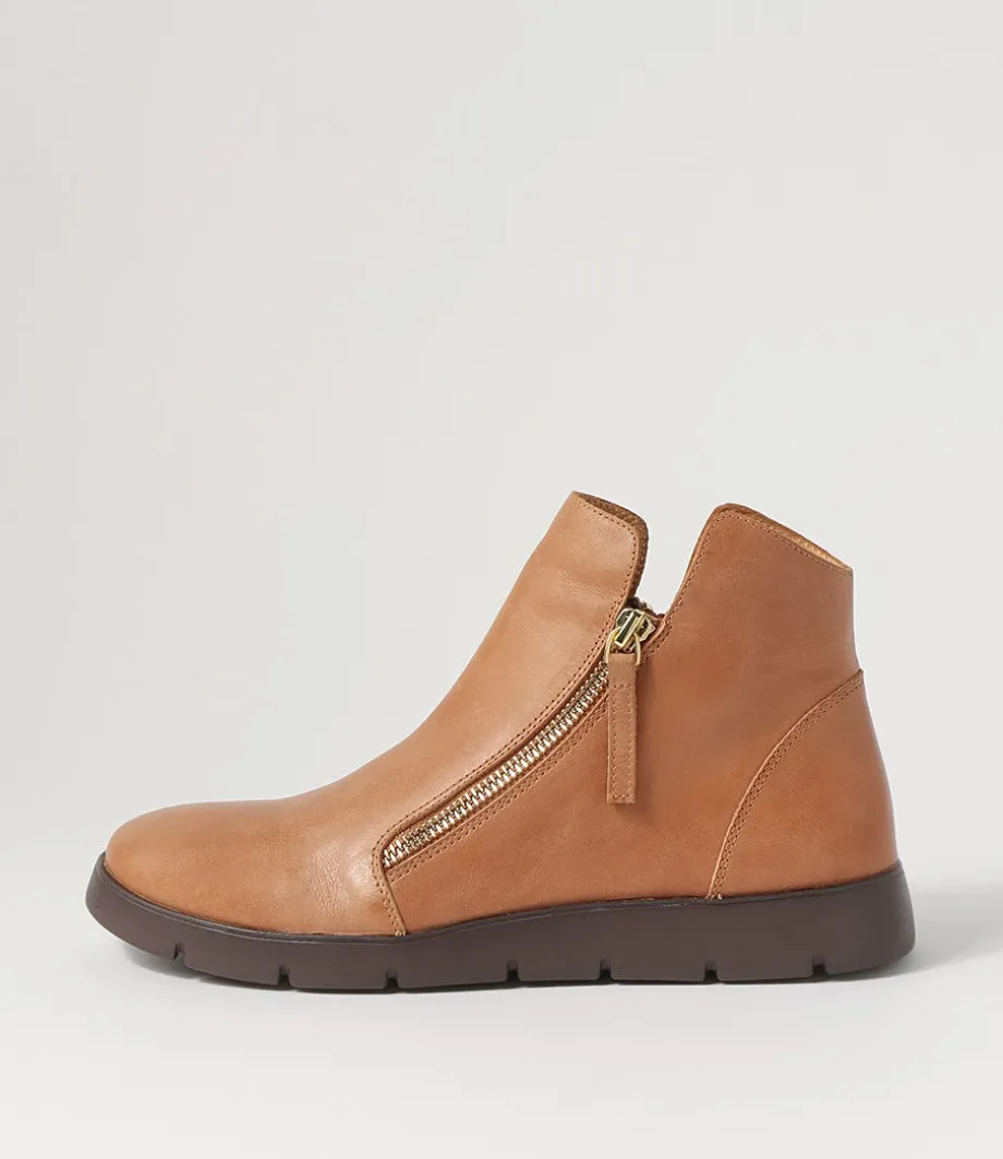 Mohme W Tan Leather Ankle Boots