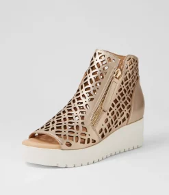 Olizzi Champagne White Leather Sandals