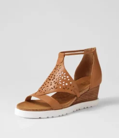 Pellie W Tan Leather Sandals