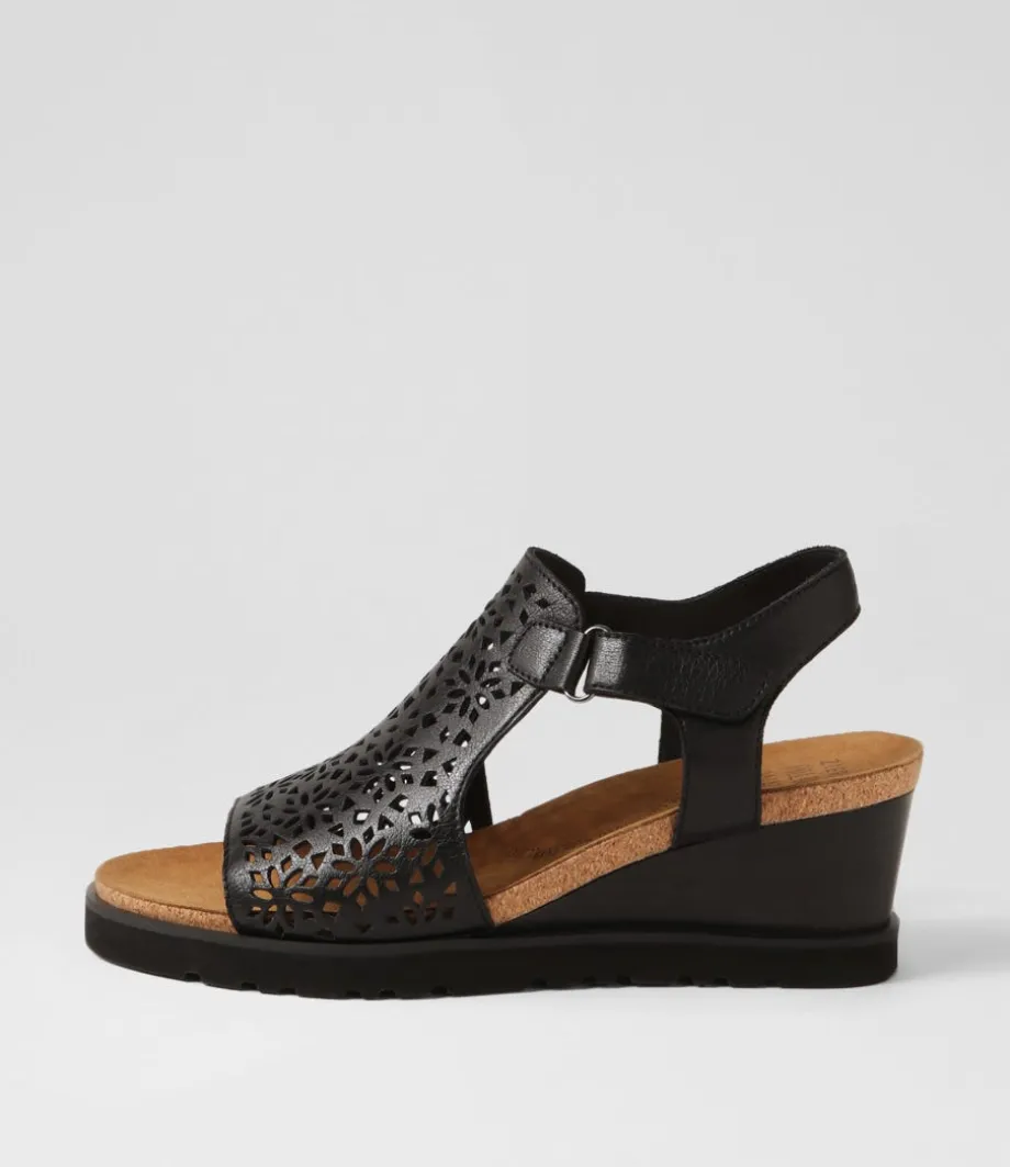 Perynn W Black Leather Sandals