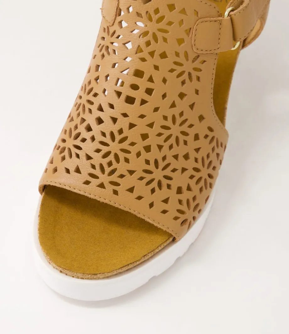 Perynn W Tan Leather Sandals
