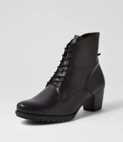 Petunia Schwarz Leather Lace Up Boots