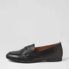 Phoebe Schwarz Leather Loafers