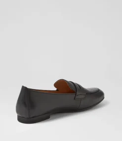 Phoebe Schwarz Leather Loafers