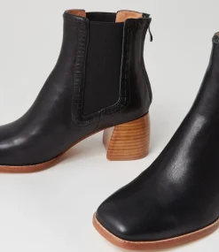 Played Black Natural Leather Chelsea Boots