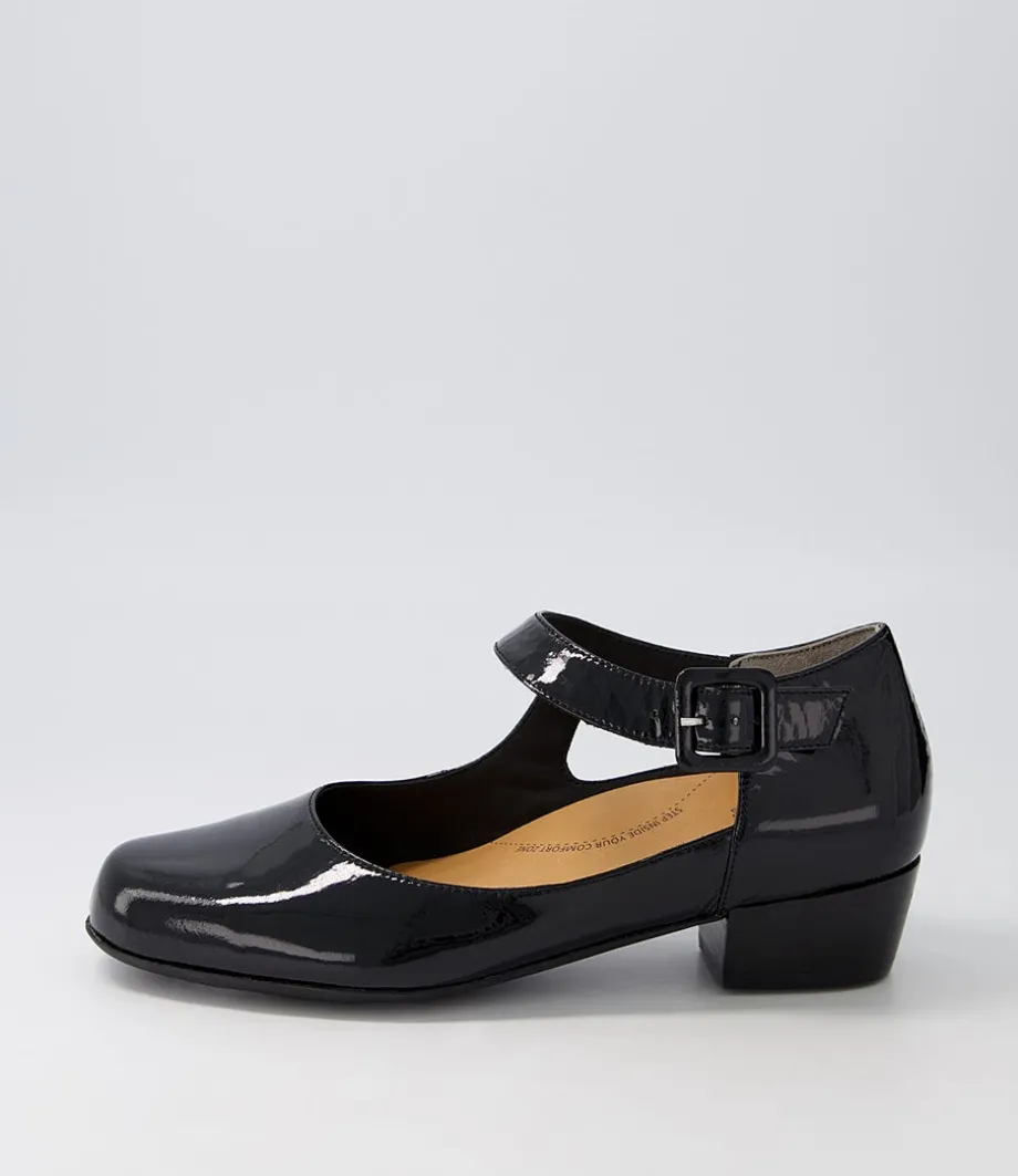 Qango Xw Black Patent Leather Flat Shoes