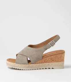 Quai Schilf Suede Sandals