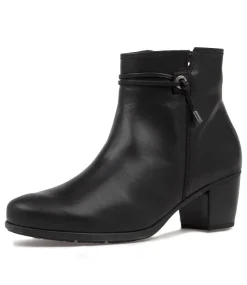 Rena Schwarz Leather Ankle Boots