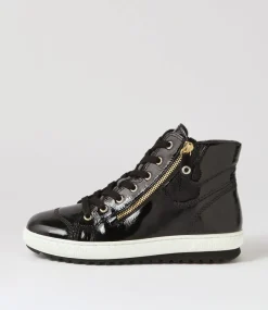 Riley Schwarz Patent Leather Lace Up Boots