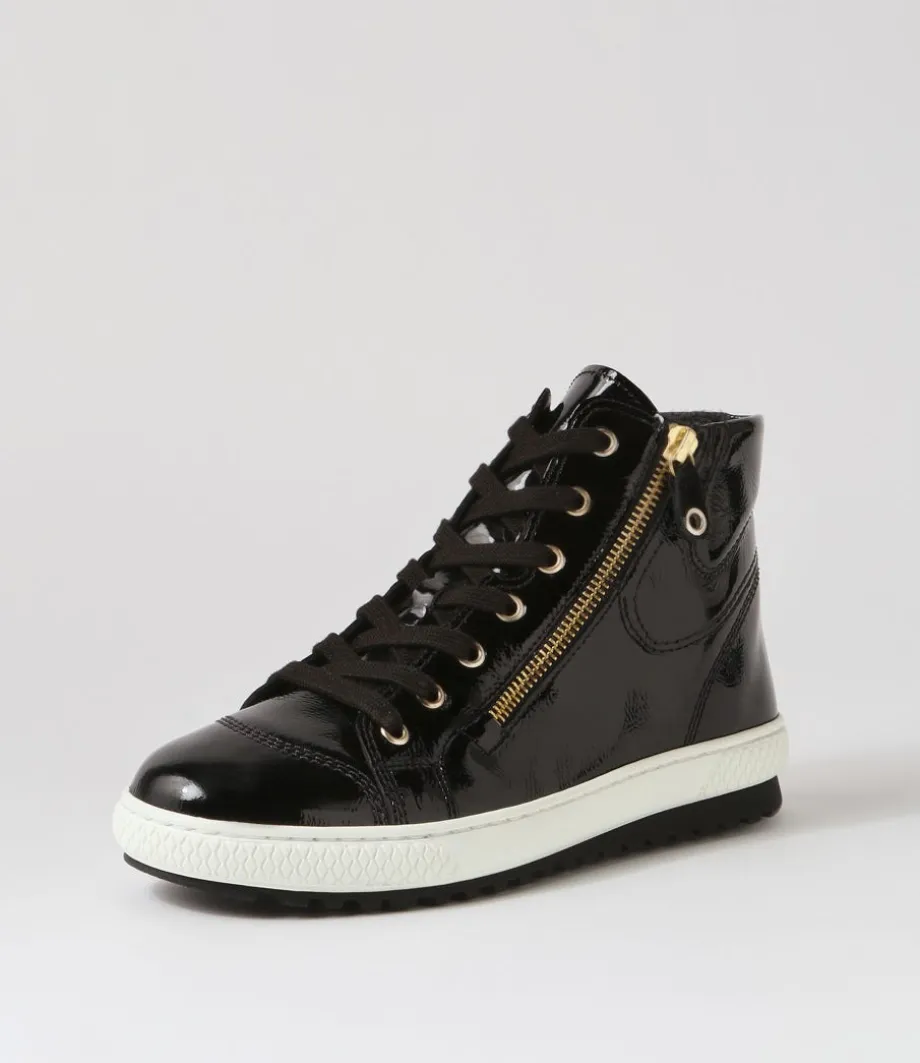 Riley Schwarz Patent Leather Lace Up Boots