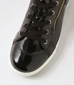 Riley Schwarz Patent Leather Lace Up Boots