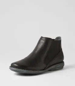 Rosiel Black Leather Chelsea Boots