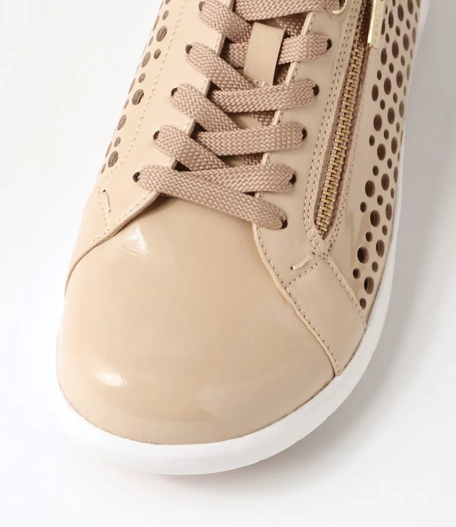 Shovo Xf Latte Wrinkle Patent Sneakers
