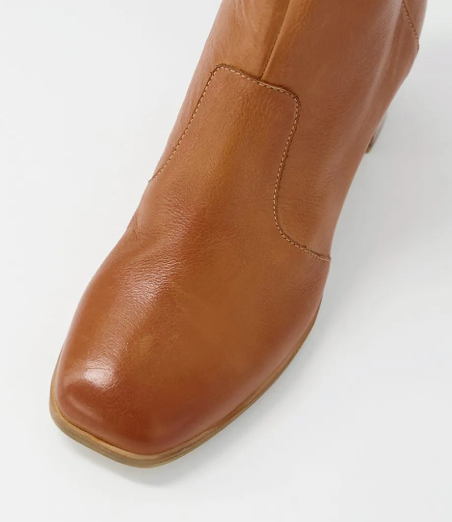 Vascal Tan Leather Ankle Boots