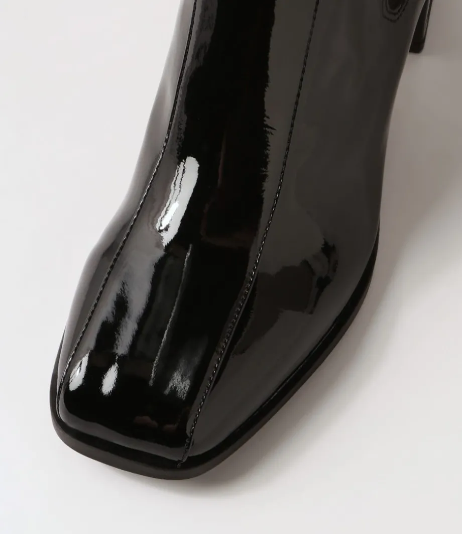 Werdy Black Patent Leather Chelsea Boots